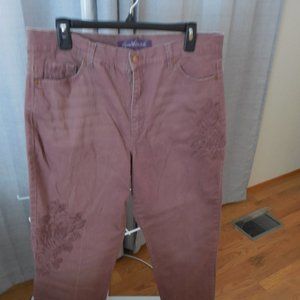 Gloria Vanderbilt Amanda Jeans, Size 14.